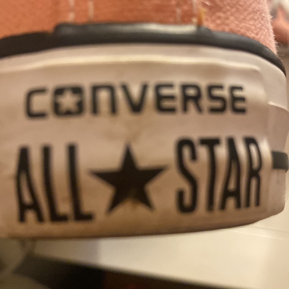 Converse - Picture 4 of 4